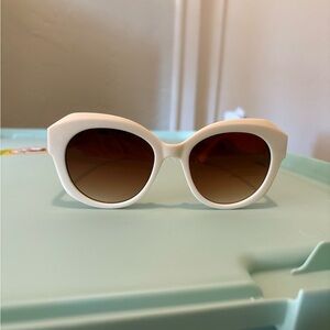 Chic White Sunglasses for Women